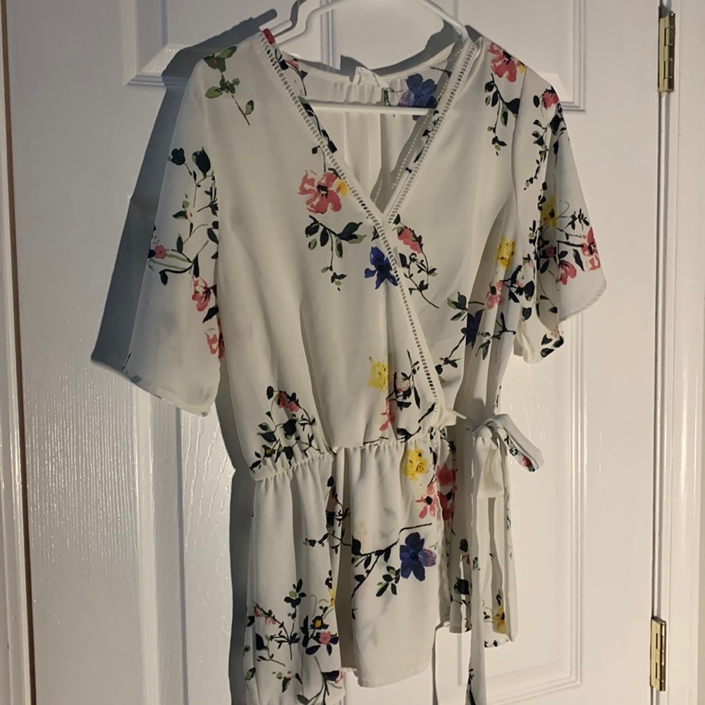 Floral top